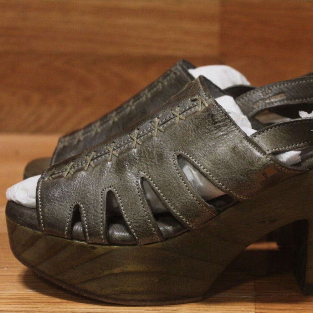 Bed Stu Taupe sandals size 8
